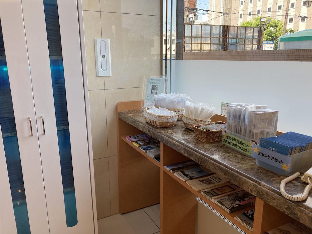 Toyoko Inn Iwaki Ekimae Екстериор снимка