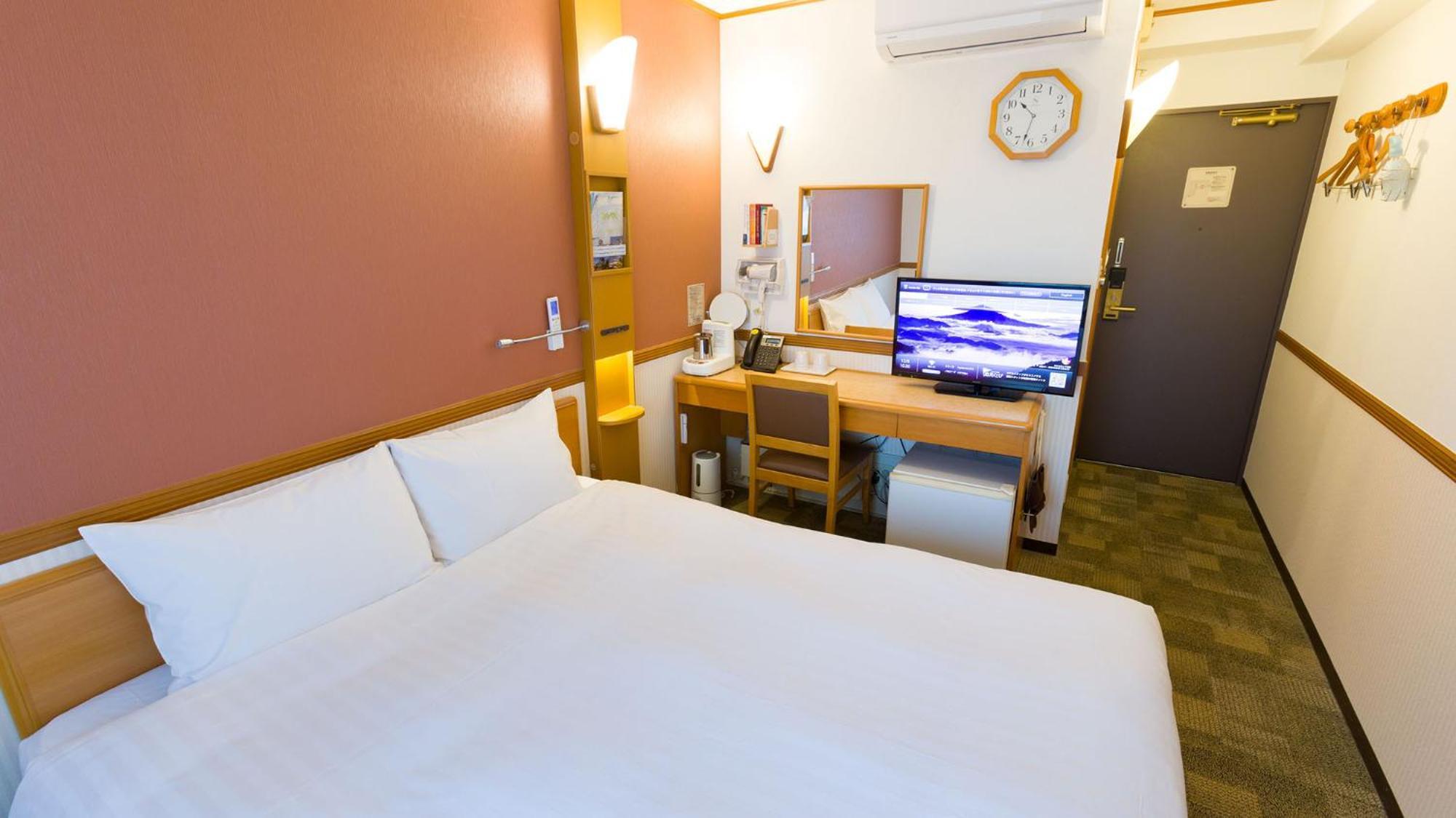 Toyoko Inn Iwaki Ekimae Стая снимка